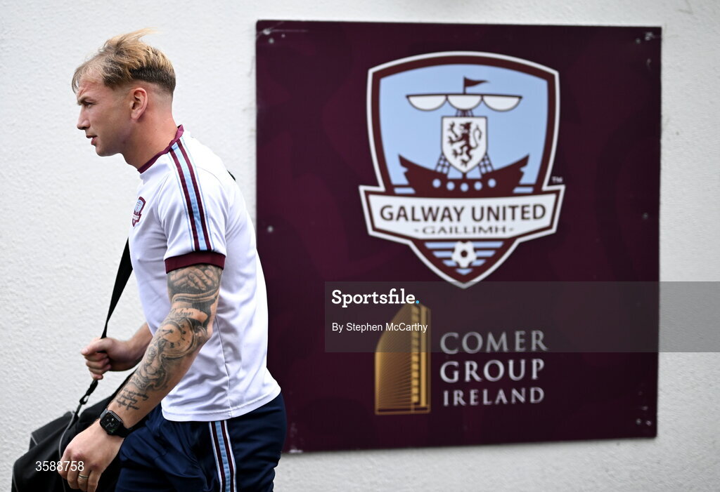 10 October 2026; Stephen Walsh of Galway United arrives for the Club Orange Men's FAI Cup semi-final match between Galway and Derry City at Eamonn Deacy Park in Galway. Photo by Stephen McCarthy/Sportsfile