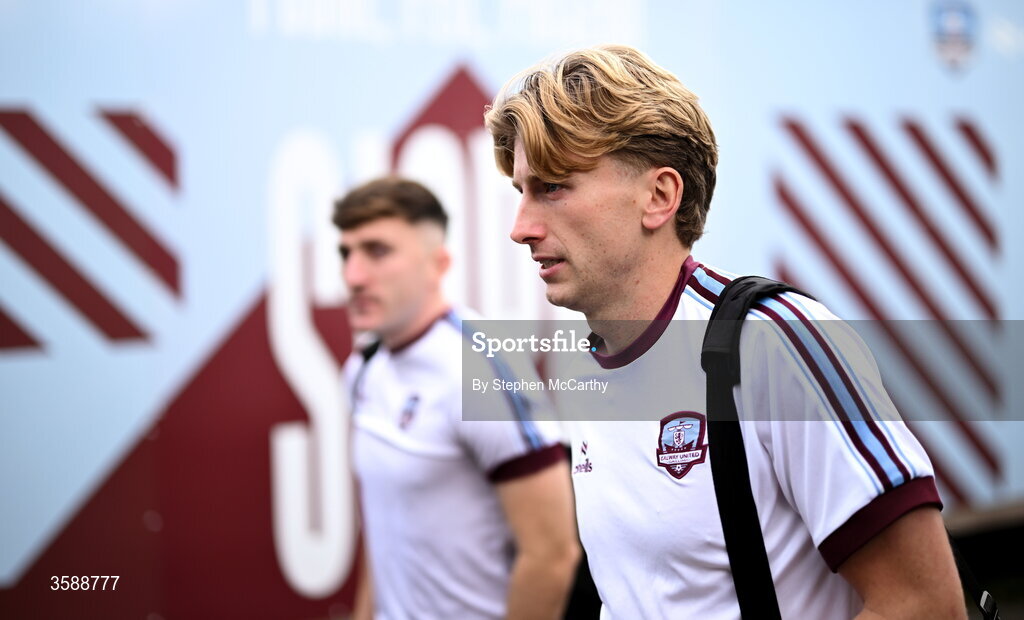10 October 2026; David Hurley of Galway United arrives for the Club Orange Men's FAI Cup semi-final match between Galway and Derry City at Eamonn Deacy Park in Galway. Photo by Stephen McCarthy/Sportsfile