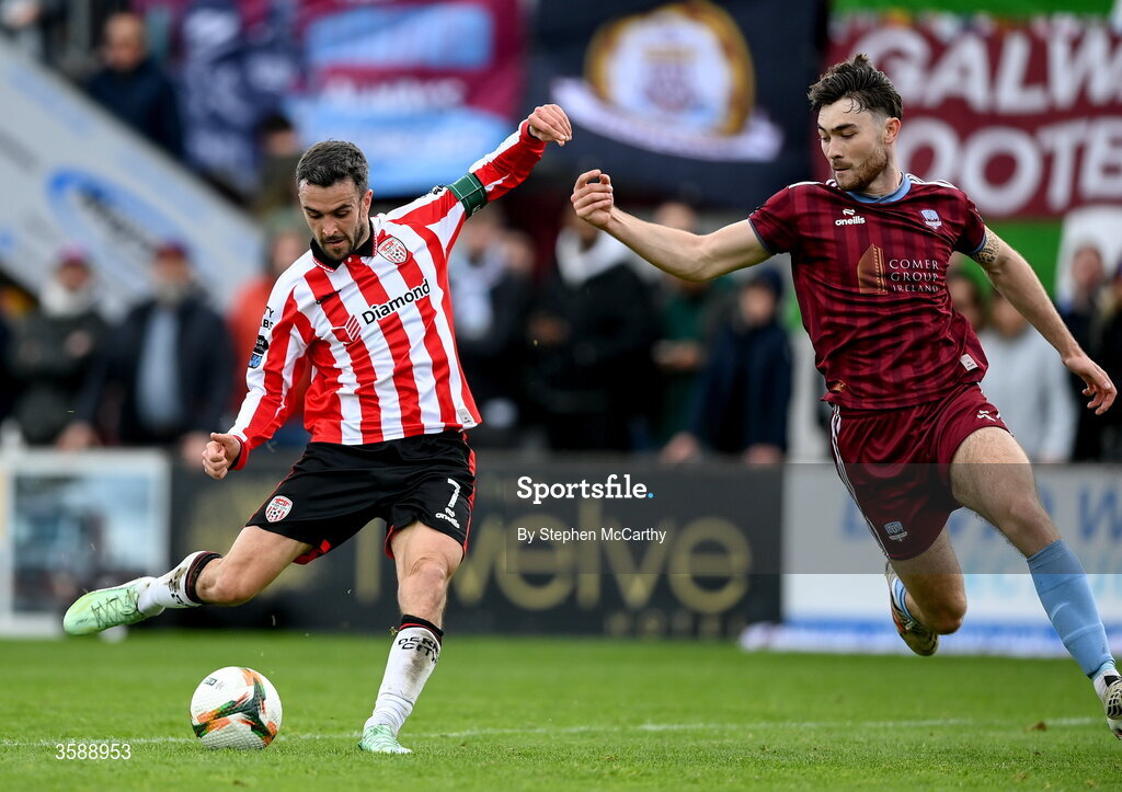 10 October 2026; Michael Duffy of Derry City scores his side's second goal despite the attention of Connor Barratt of Galway United during the Club Orange Men's FAI Cup semi-final match between Galway and Derry City at Eamonn Deacy Park in Galway. Photo by Stephen McCarthy/Sportsfile