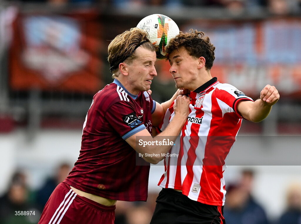 10 October 2026; David Hurley of Galway United in action against Nick Twisk of Derry City during the Club Orange Men's FAI Cup semi-final match between Galway and Derry City at Eamonn Deacy Park in Galway. Photo by Stephen McCarthy/Sportsfile