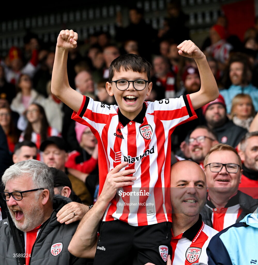 10 October 2026; A Derry City supporter celebrates following the Club Orange Men's FAI Cup semi-final match between Galway and Derry City at Eamonn Deacy Park in Galway. Photo by Stephen McCarthy/Sportsfile