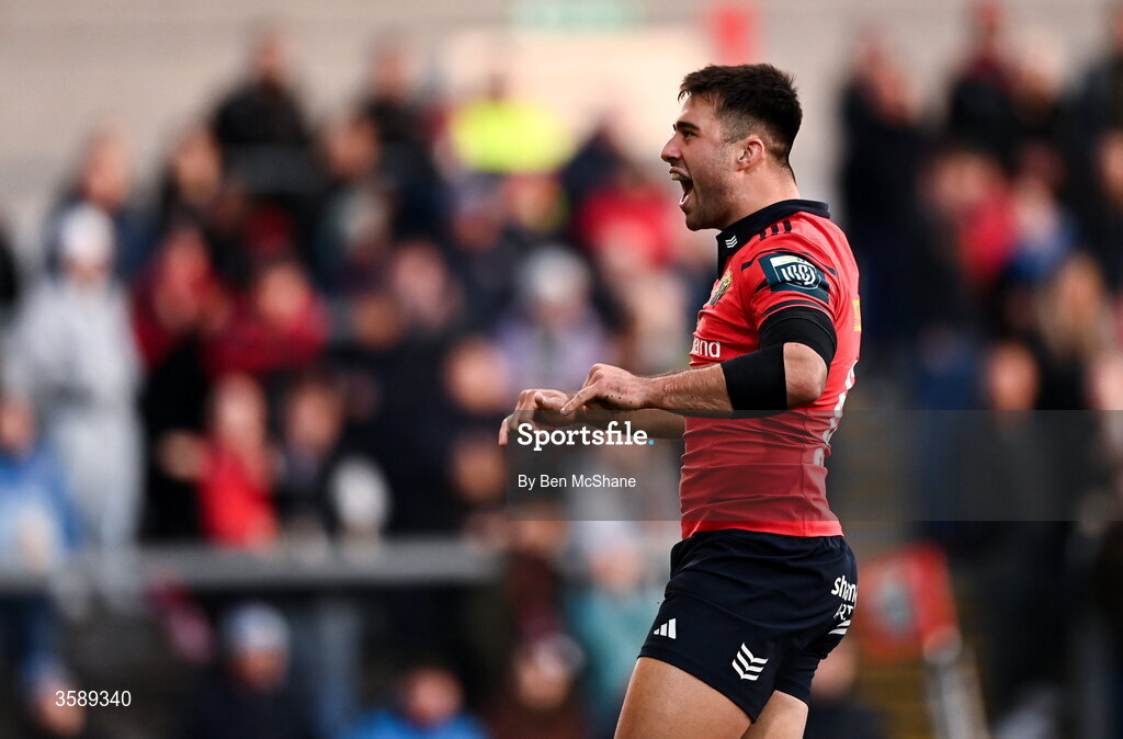 10 October 2026; Dan Kelly of Munster celebrates after scoring his side's third try during the United Rugby Championship match between Ulster and Munster at Affidea Stadium in Belfast. Photo by Ben McShane/Sportsfile