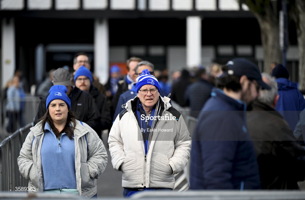 10 October 2026; Fans arrive at the stadium before the United Rugby Championship match between Leinster and Cardiff at the Laya Arena in Dublin. Photo by Eakin Howard/Sportsfile