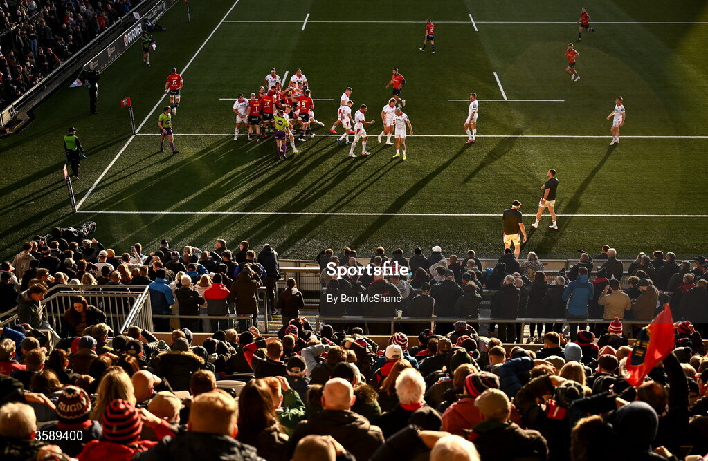 10 October 2026; Munster players celebrate their first try, scored by Alex Kendellen, 7, during the United Rugby Championship match between Ulster and Munster at Affidea Stadium in Belfast. Photo by Ben McShane/Sportsfile
