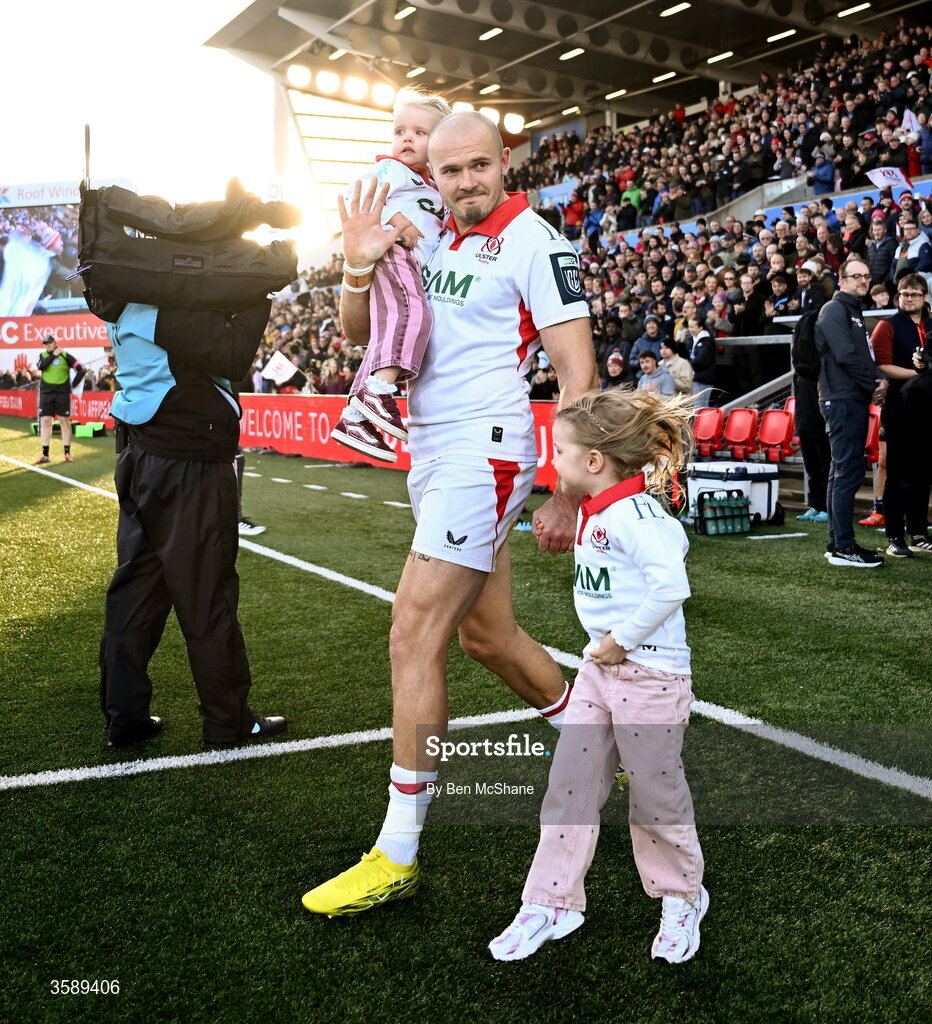 10 October 2026; Jacob Stockdale of Ulster makes his way out, for his 150th appearance, with his daughters Phoebe and Bonnie Kate before the United Rugby Championship match between Ulster and Munster at Affidea Stadium in Belfast. Photo by Ben McShane/Sportsfile