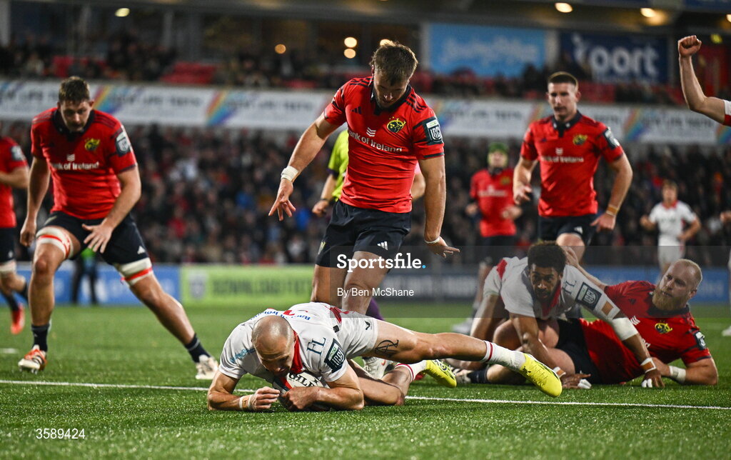 10 October 2026; Jacob Stockdale of Ulster scores his side's second try during the United Rugby Championship match between Ulster and Munster at Affidea Stadium in Belfast. Photo by Ben McShane/Sportsfile