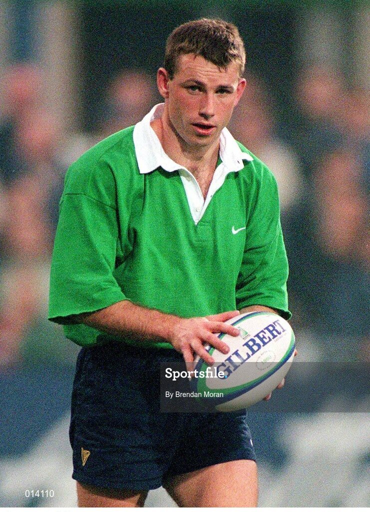 25 September1998; Alan McGowan, Leinster. European Rugby Cup, Leinster v Stade Francais, Donnybrook, Dublin. Picture credit: Brendan Moran / SPORTSFILE