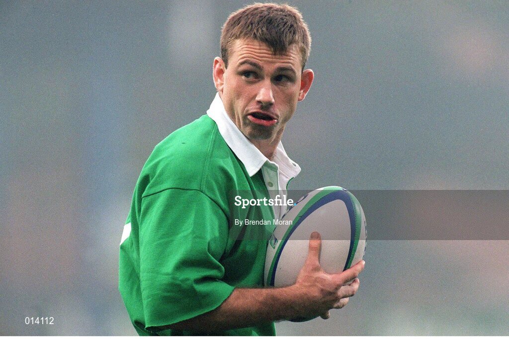 25 September1998; Alan McGowan, Leinster. European Rugby Cup, Leinster v Stade Francais, Donnybrook, Dublin. Picture credit: Brendan Moran / SPORTSFILE