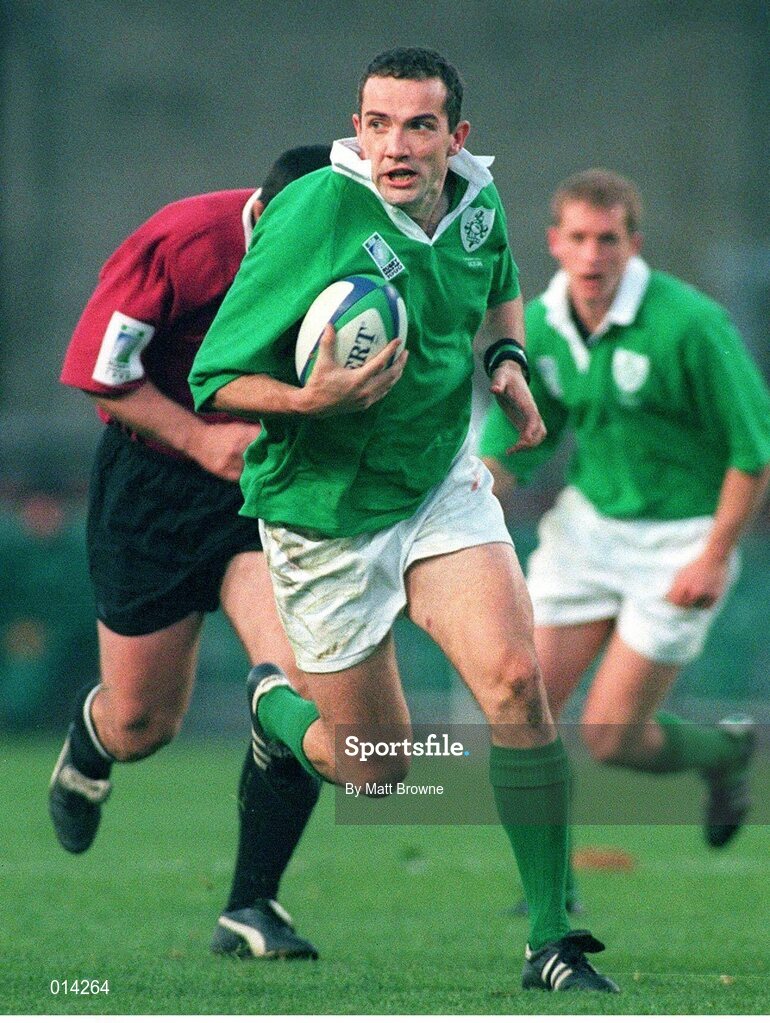 14 November 1998; Conor O'Shea, Ireland. Rugby World Cup Qualifier, Ireland v Georgia, Lansdowne Road, Dublin. Picture credit: Matt Browne / SPORTSFILE