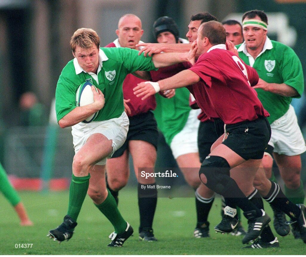 14 November 1998; Eric Miller, Ireland, is tackled by Sharleg Janelidze, Georgia. Rugby World Cup Qualifier, Ireland v Georgia, Lansdowne Road, Dublin. Picture credit: Matt Browne / SPORTSFILE