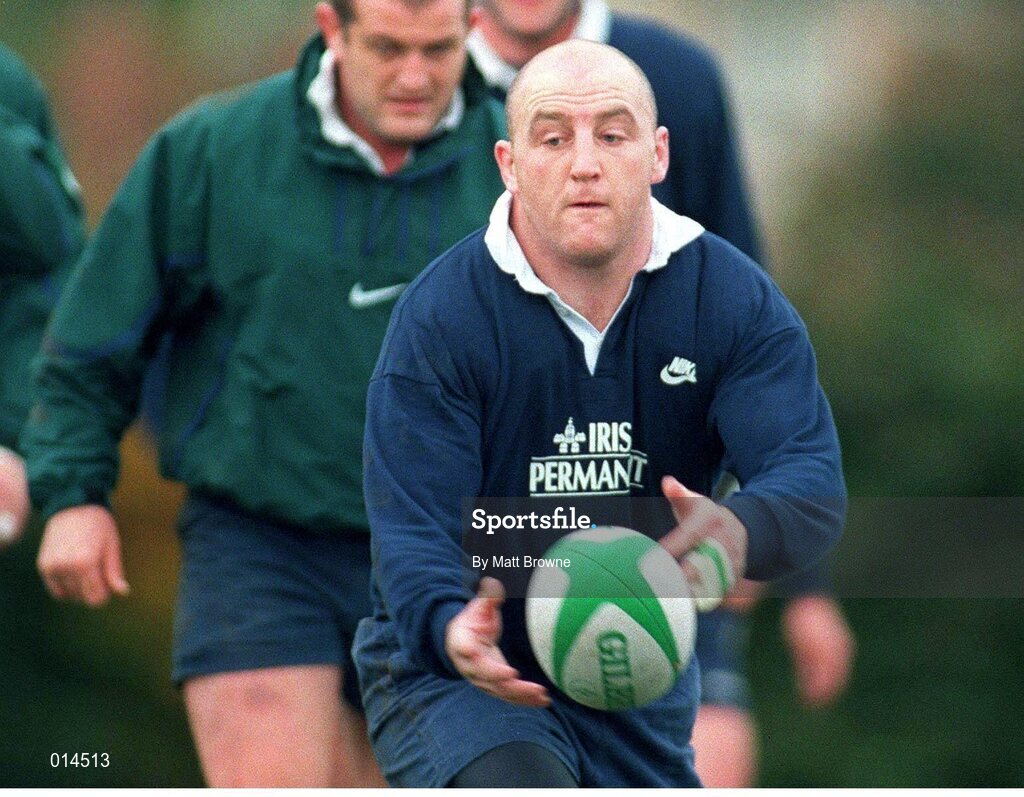 27 October 1998: Ireland's Keith Wood in action during squad training. Ireland Rugby Squad Training, King's Hospital Rugby Ground, Dublin. Picture credit: Matt Browne / SPORTSFILE
