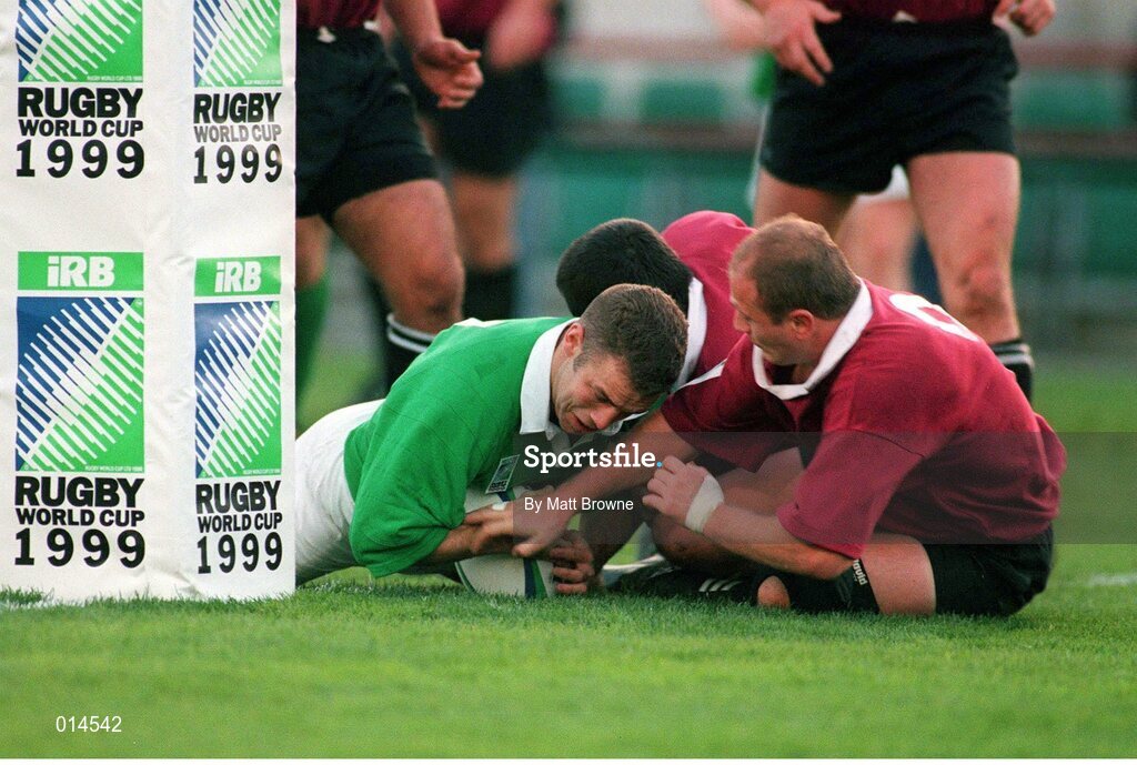 14 November 1998; Kevin Maggs, Ireland, goes over for a try against Georgia. Rugby World Cup Qualifier, Ireland v Georgia, Lansdowne Road, Dublin. Picture credit: Matt Browne / SPORTSFILE