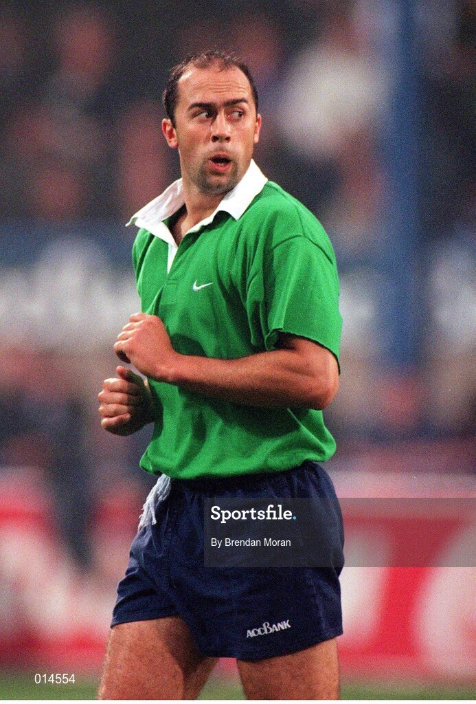 25 September1998; Kevin Nowlan, Leinster. European Rugby Cup, Leinster v Stade Francais, Donnybrook, Dublin. Picture credit: Brendan Moran / SPORTSFILE