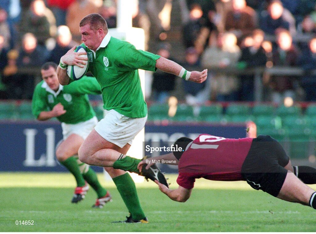 14 November 1998; Victor Costello, Ireland, is tackled by Besso Tefnadze, Georgia. Rugby World Cup Qualifier, Ireland v Georgia, Lansdowne Road, Dublin. Picture credit: Matt Browne / SPORTSFILE