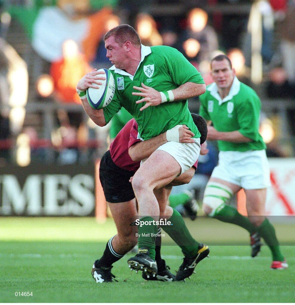 14 November 1998; Victor Costello, Ireland, is tackled by Besso Tefnadze, Georgia. Rugby World Cup Qualifier, Ireland v Georgia, Lansdowne Road, Dublin. Picture credit: Matt Browne / SPORTSFILE