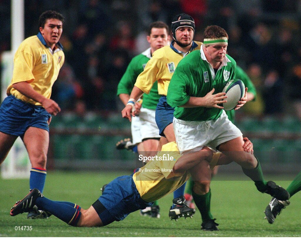 21 November 1998; Paul Wallace, Ireland, in action against Petre Mitu, Romania. Rugby World Cup Qualifier, Ireland v Romania, Lansdowne Road, Dublin. Picture credit: Brendan Moran / SPORTSFILE