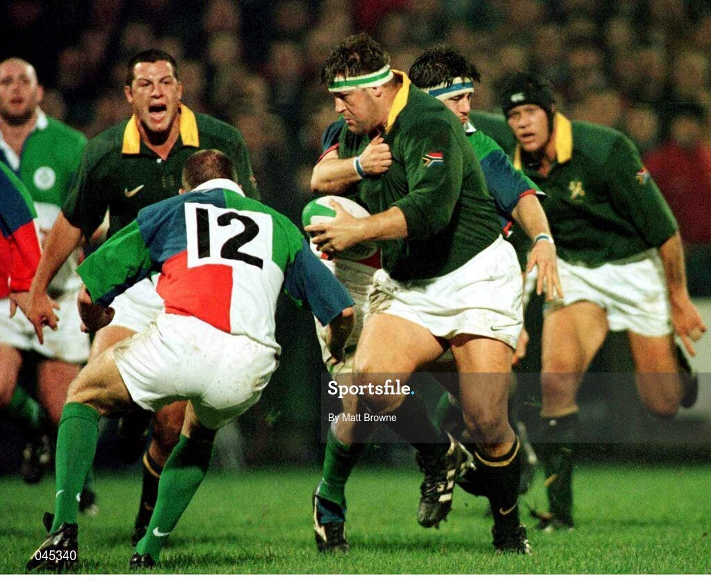 24 November 1998; Toks Van Der Linde, South Africa, is tackled by Mervyn Murphy, left, and Emmett Byrne, hidden, Combined Provinces. Rugby fiendly, Combined Provinces v South Africa, Musgrave Park, Cork. Picture credit: Matt Browne / SPORTSFILE
