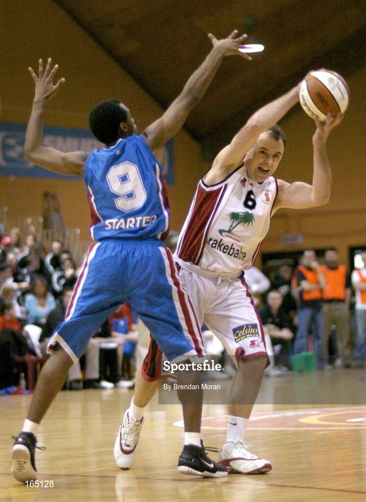 29 January 2005; John Teahan, Abrakebabra Tigers, Tralee, in action against Patrick Pope, Mardyke UCC Demons. National Cup, Senior Men's Semi-Final, Mardyke UCC Demons v Abrakebabra Tigers, Tralee, ESB Arena, Tallaght, Dublin. Picture credit; Brendan Moran / SPORTSFILE
