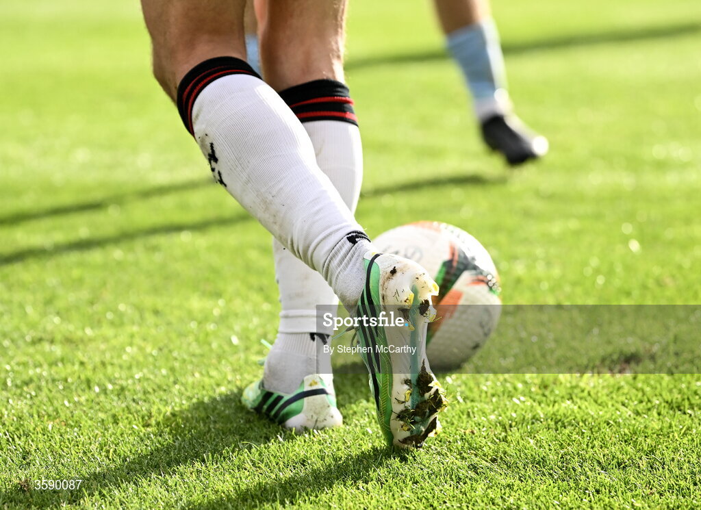 10 October 2026; A detailed view of a Derry City player and the matchball during the Club Orange Men's FAI Cup semi-final match between Galway and Derry City at Eamonn Deacy Park in Galway. Photo by Stephen McCarthy/Sportsfile