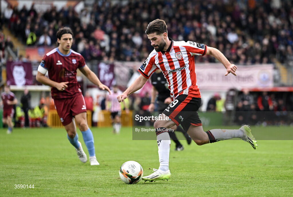 10 October 2026; Brandon Fleming of Derry City during the Club Orange Men's FAI Cup semi-final match between Galway and Derry City at Eamonn Deacy Park in Galway. Photo by Stephen McCarthy/Sportsfile