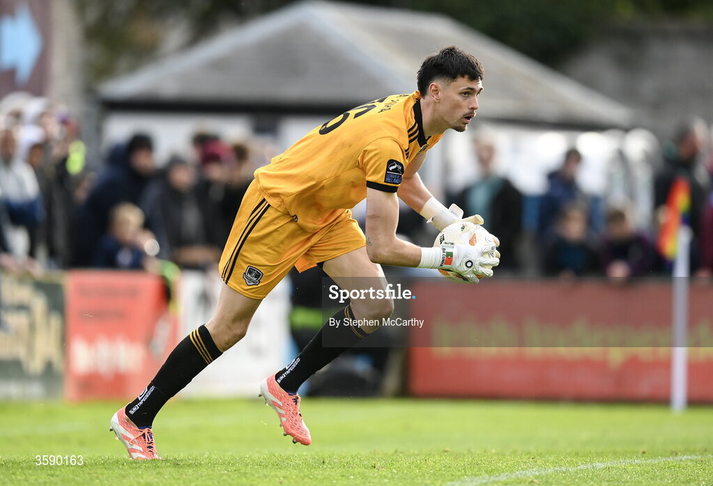 10 October 2026; Galway United goalkeeper Hugo Pires Da Cunha during the Club Orange Men's FAI Cup semi-final match between Galway and Derry City at Eamonn Deacy Park in Galway. Photo by Stephen McCarthy/Sportsfile