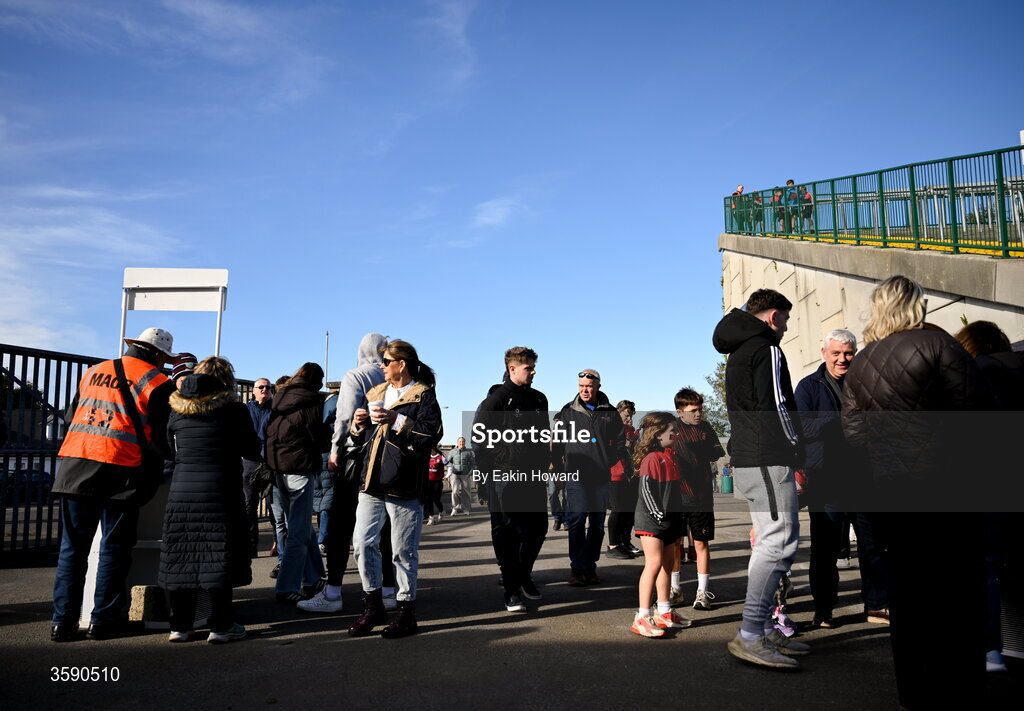11 October 2026; Supporters arrive before the Sligo County Senior Club Football Championship final match between Shamrock Gaels and St Mary's at Markievicz Park in Sligo. Photo by Eakin Howard/Sportsfile