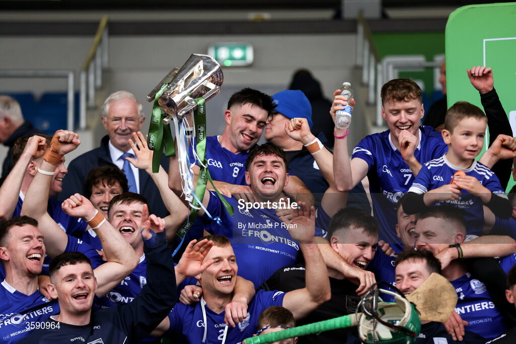 11 October 2026; Thurles Sarsfields captain Conor Stakelum lifts the Dan Breen cup after the Tipperary County Senior Club Hurling Championship final match between Moycarkey-Borris and Thurles Sarsfields at FBD Semple Stadium in Thurles, Tipperary. Photo by Michael P Ryan/Sportsfile