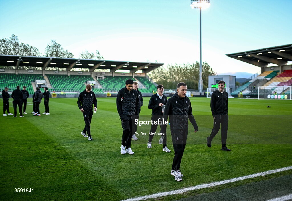 12 October 2026; Shamrock Rovers players including Naj Razi, centre, arrive before the SSE Airtricity Men's Premier Division match between Shamrock Rovers and Bohemians at Tallaght Stadium in Dublin. Photo by Ben McShane/Sportsfile