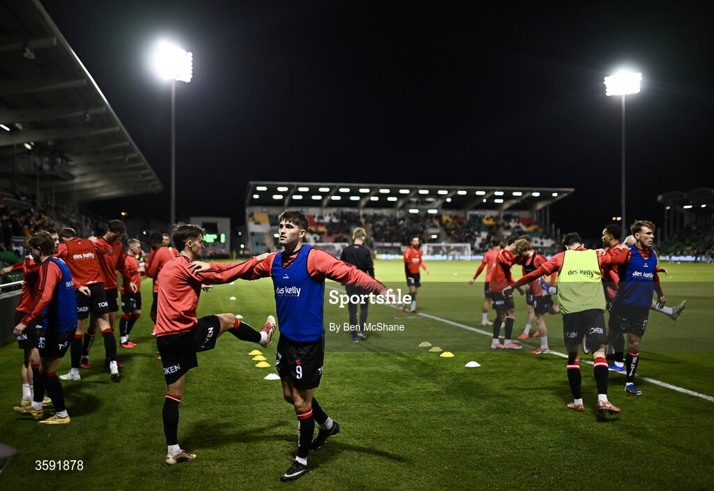 12 October 2026; Bohemians players including Niall Morahan, left, and Colm Whelan warm up before the SSE Airtricity Men's Premier Division match between Shamrock Rovers and Bohemians at Tallaght Stadium in Dublin. Photo by Ben McShane/Sportsfile