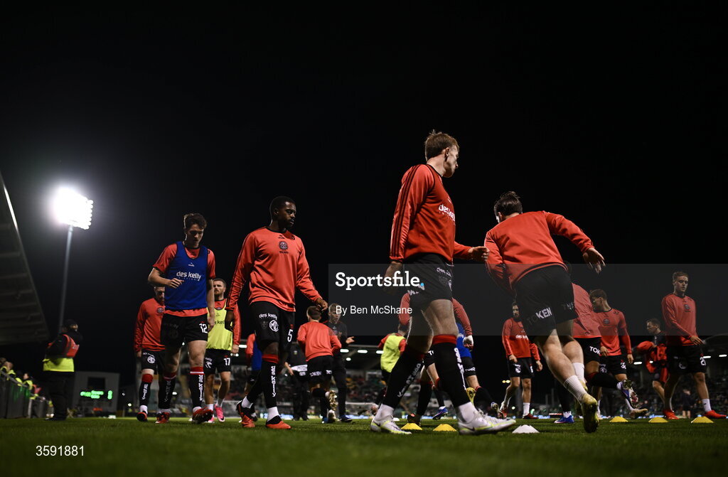 12 October 2026; Bohemians players including, from left, Patrick Hickey, Sadou Diallo and Sam Todd warm up before the SSE Airtricity Men's Premier Division match between Shamrock Rovers and Bohemians at Tallaght Stadium in Dublin. Photo by Ben McShane/Sportsfile