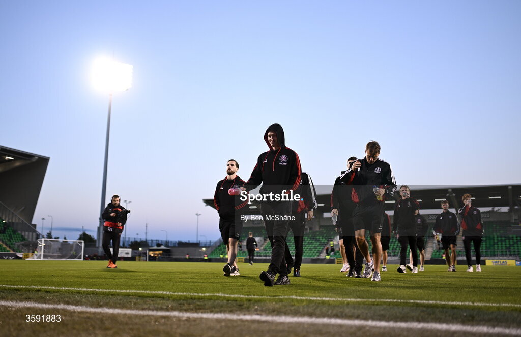 12 October 2026; Bohemians players including Ross Tierney, centre, before the SSE Airtricity Men's Premier Division match between Shamrock Rovers and Bohemians at Tallaght Stadium in Dublin. Photo by Ben McShane/Sportsfile