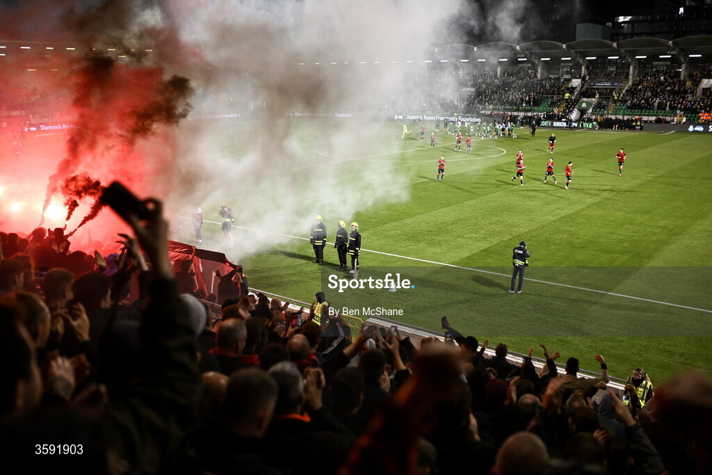 12 October 2026; Bohemians players acknowledge their supporters before the SSE Airtricity Men's Premier Division match between Shamrock Rovers and Bohemians at Tallaght Stadium in Dublin. Photo by Ben McShane/Sportsfile