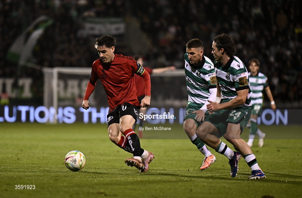 12 October 2026; Dawson Devoy of Bohemians in action against Dylan Watts and Will Fitzgerald of Shamrock Rovers during the SSE Airtricity Men's Premier Division match between Shamrock Rovers and Bohemians at Tallaght Stadium in Dublin. Photo by Ben McShane/Sportsfile