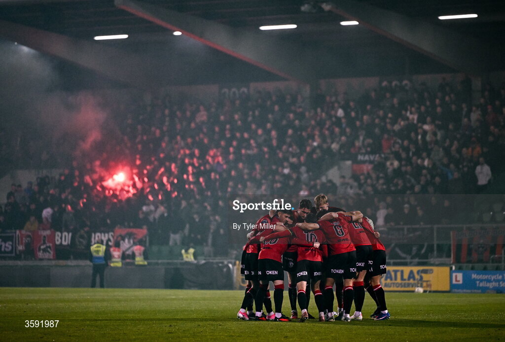12 October 2026; Bohemians players huddle before the SSE Airtricity Men's Premier Division match between Shamrock Rovers and Bohemians at Tallaght Stadium in Dublin. Photo by Tyler Miller/Sportsfile