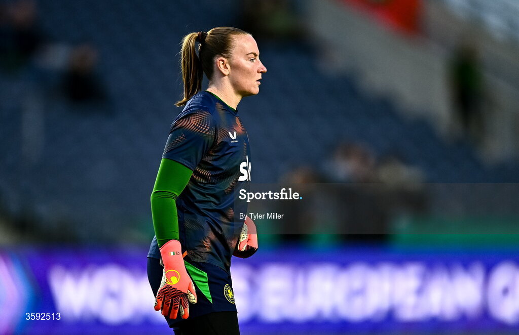 13 October 2026; Republic of Ireland goalkeeper Courtney Brosnan before the 2027 FIFA Women’s World Cup qualifying round 1 play-off second leg match between the Republic of Ireland and Kazakhstan at Páirc Uí Chaoimh in Cork. Photo by Tyler Miller/Sportsfile