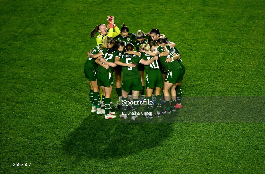 13 October 2026; Republic of Ireland players huddle before the 2027 FIFA Women’s World Cup qualifying round 1 play-off second leg match between the Republic of Ireland and Kazakhstan at Páirc Uí Chaoimh in Cork. Photo by Shauna Clinton/Sportsfile