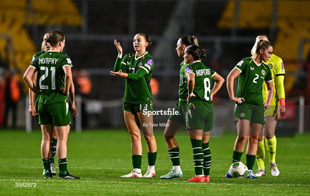 13 October 2026; Hayley Nolan of Republic of Ireland, centre, speaks to teammates during the 2027 FIFA Women’s World Cup qualifying round 1 play-off second leg match between the Republic of Ireland and Kazakhstan at Páirc Uí Chaoimh in Cork. Photo by Tyler Miller/Sportsfile