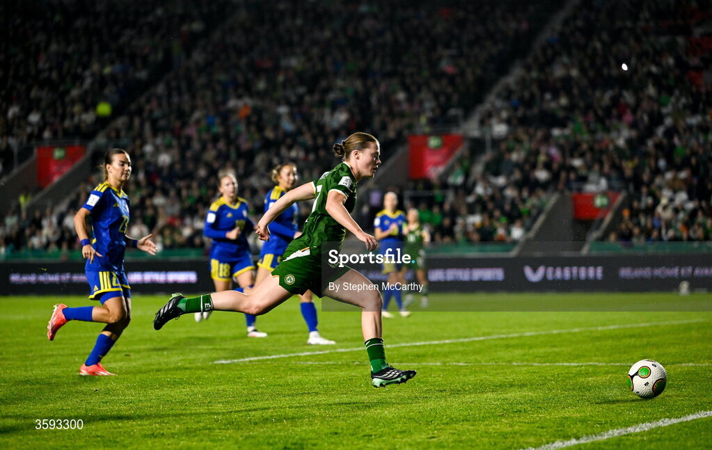 13 October 2026; Emily Murphy of Republic of Ireland during the 2027 FIFA Women’s World Cup qualifying round 1 play-off second leg match between Republic of Ireland and Kazakhstan at SuperValu Páirc Uí Chaoimh in Cork. Photo by Stephen McCarthy/Sportsfile