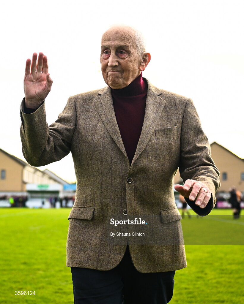 18 October 2026; Former Meath manager and All-Ireland Football champion Sean Boylan acknowledges spectators before the Meath County Senior Club Football Championship final match between Wolfe Tones and Donaghmore/ Ashbourne at Donaghmore-Ashbourne GAA Club in Ashbourne, Meath. Photo by Shauna Clinton/Sportsfile