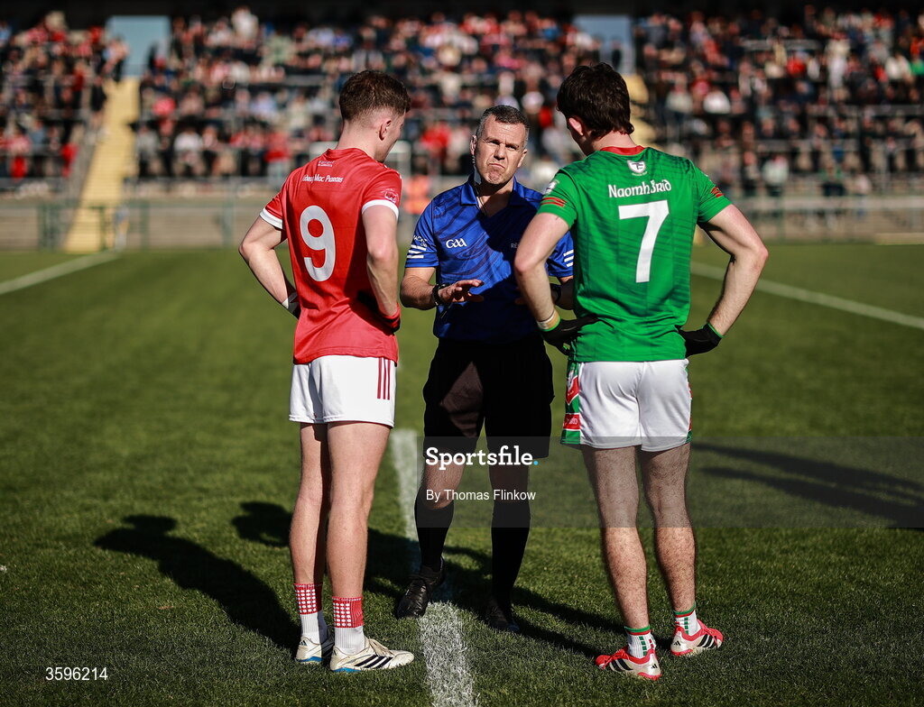 18 October 2026; Referee Dermot Lyons speaks to Pádraig Pearses captain Declan Kenny and Ruaidhri Fallon before the Roscommon County Senior Club Football Championship final match between Pádraig Pearses and St Brigid's at King & Moffatt Dr Hyde Park in Roscommon. Photo by Thomas Flinkow/Sportsfile