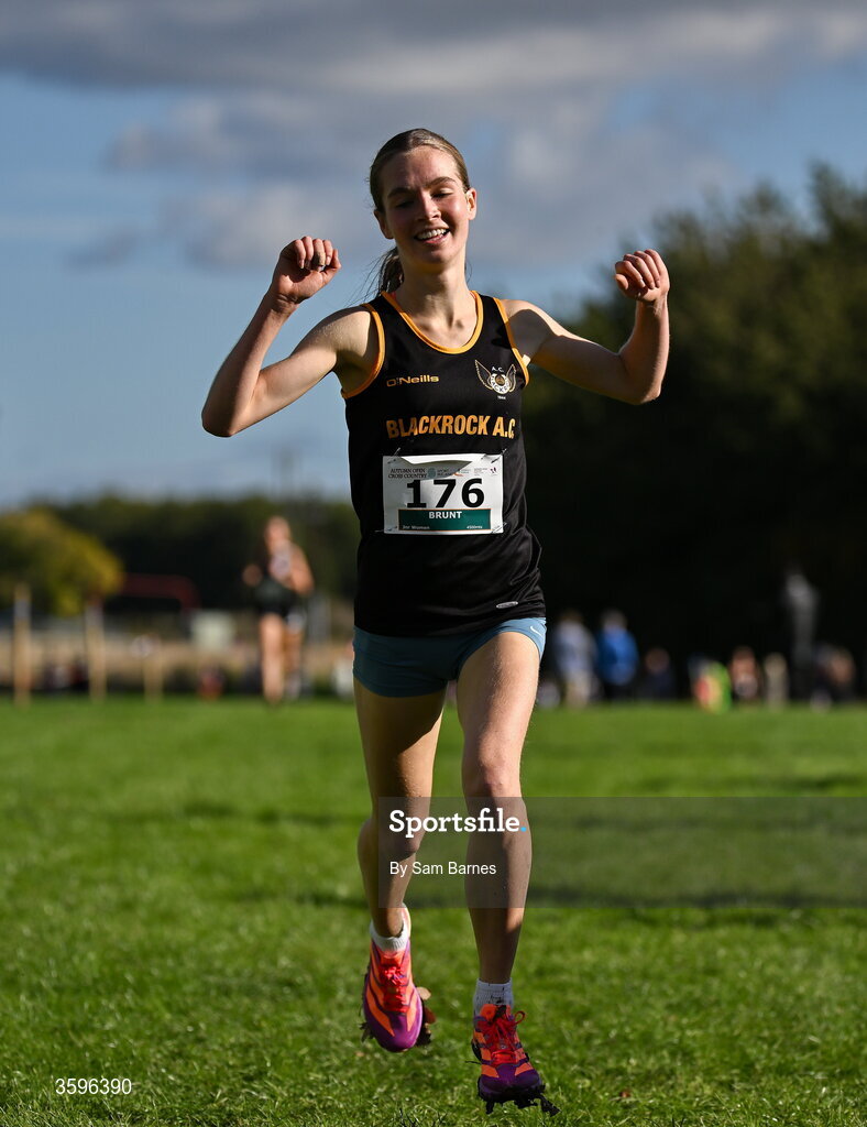 18 October 2026; Megan Brunt of Blackrock AC, Dublin, celebrates winning the U20 Women 4500m during the Autumn Open Cross Country International at the Sport Ireland Campus in Dublin. Photo by Sam Barnes/Sportsfile