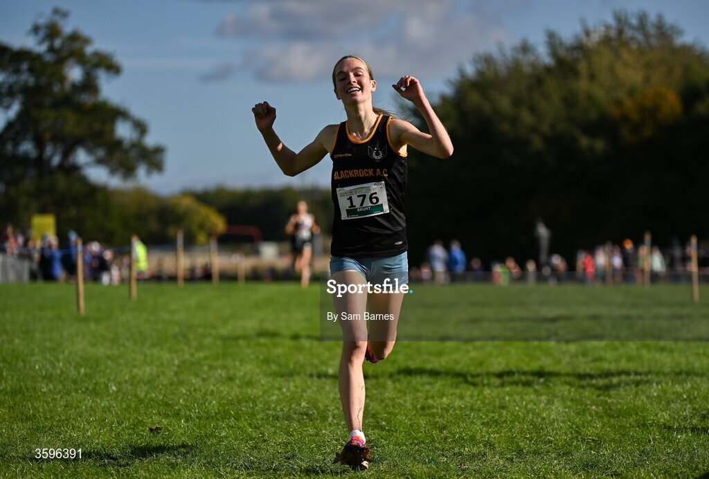 18 October 2026; Megan Brunt of Blackrock AC, Dublin, celebrates winning the U20 Women 4500m during the Autumn Open Cross Country International at the Sport Ireland Campus in Dublin. Photo by Sam Barnes/Sportsfile