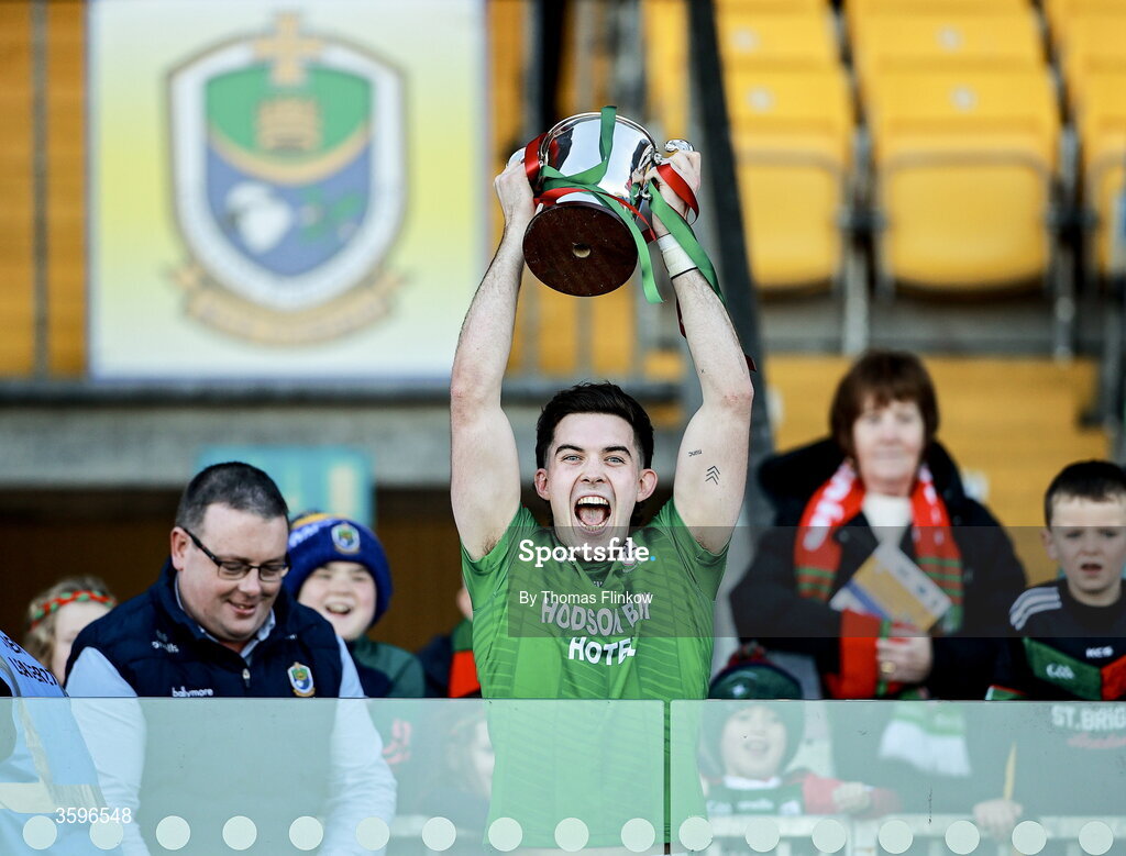 18 October 2026; Ruaidhri Fallon lifts the trophy after the Roscommon County Senior Club Football Championship final match between Pádraig Pearses and St Brigid's at King & Moffatt Dr Hyde Park in Roscommon. Photo by Thomas Flinkow/Sportsfile