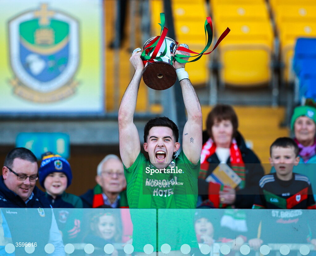 18 October 2026; Ruaidhri Fallon lifts the trophy after the Roscommon County Senior Club Football Championship final match between Pádraig Pearses and St Brigid's at King & Moffatt Dr Hyde Park in Roscommon. Photo by Thomas Flinkow/Sportsfile