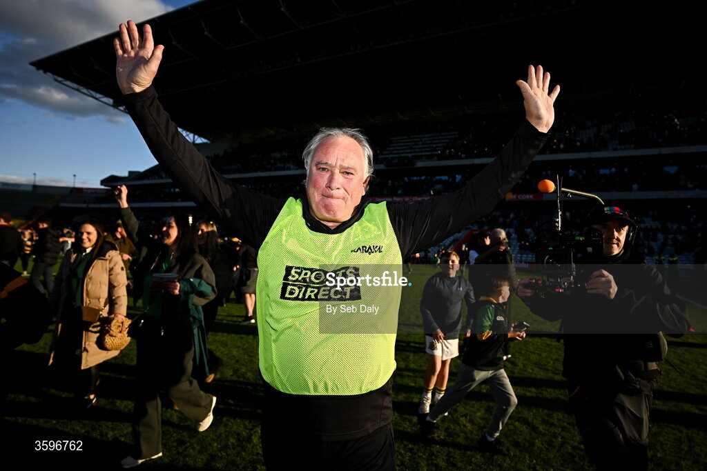 18 October 2026; Glen Rovers manager Tomás Mulcahy celebrates after his side's victory in the Cork County Premier Senior Club Hurling Championship final match between Glen Rovers and St Finbarr's at SuperValu Páirc Uí Chaoimh in Cork. Photo by Seb Daly/Sportsfile
