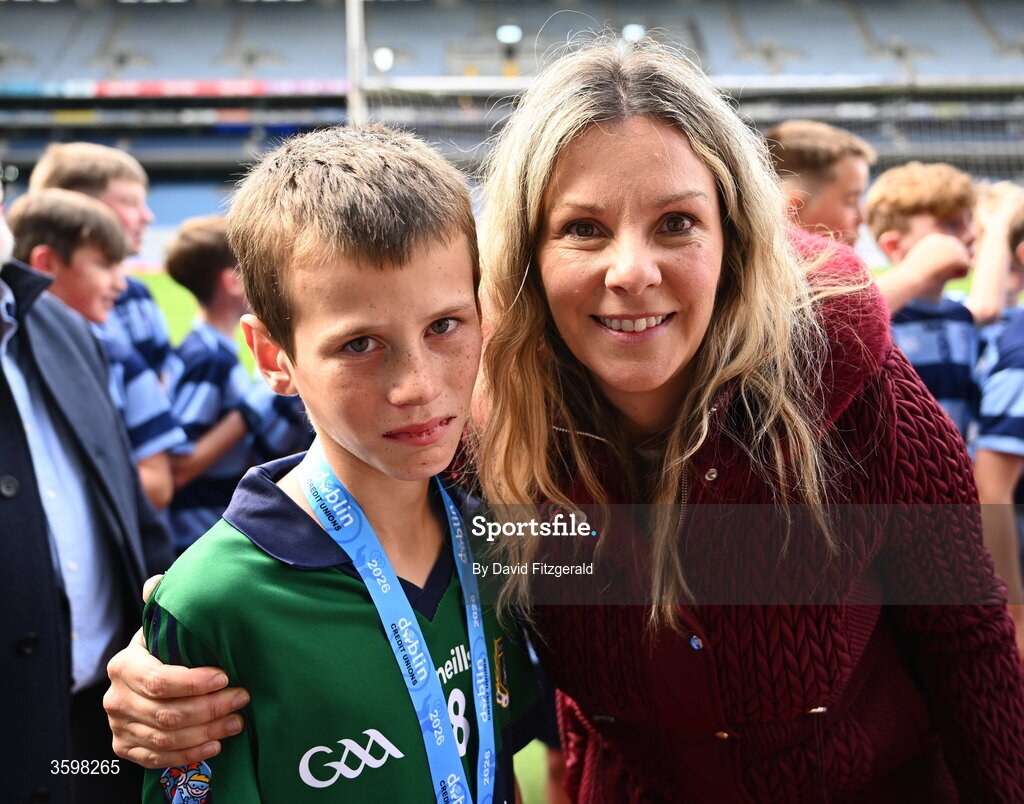 20 October 2026; RTE Presenter Marie Crowe with her son Billy Sheehan of St Pius X BNS during day two of the Cumann na mBunscol 2026 Autumn Football finals match between St Pius X Boys National School and St. Helen's SNS at Croke Park in Dublin. Photo by David Fitzgerald/Sportsfile