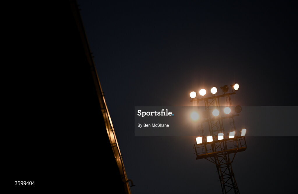23 October 2026; A floodlight inside Dalymount Park is seen before the SSE Airtricity Men's Premier Division match between Bohemians and Shelbourne at Dalymount Park in Dublin. Photo by Ben McShane/Sportsfile