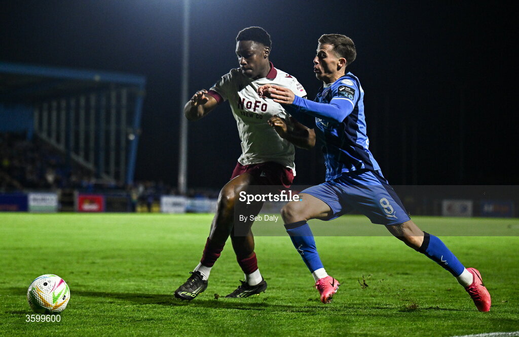 23 October 2026; Edwin Agbaje of Drogheda United in action against Evan McLaughlin of Waterford during the SSE Airtricity Men's Premier Division match between Waterford and Drogheda United at RSC in Waterford. Photo by Seb Daly/Sportsfile