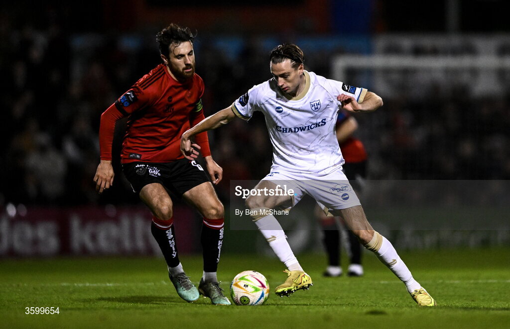 23 October 2026; Daniel Kelly of Shelbourne in action against Jordan Flores of Bohemians during the SSE Airtricity Men's Premier Division match between Bohemians and Shelbourne at Dalymount Park in Dublin. Photo by Ben McShane/Sportsfile