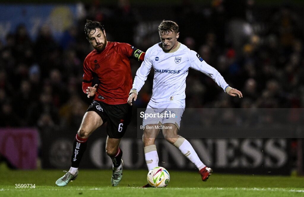 23 October 2026; JJ Lunney of Shelbourne in action against Jordan Flores of Bohemians during the SSE Airtricity Men's Premier Division match between Bohemians and Shelbourne at Dalymount Park in Dublin. Photo by Ben McShane/Sportsfile